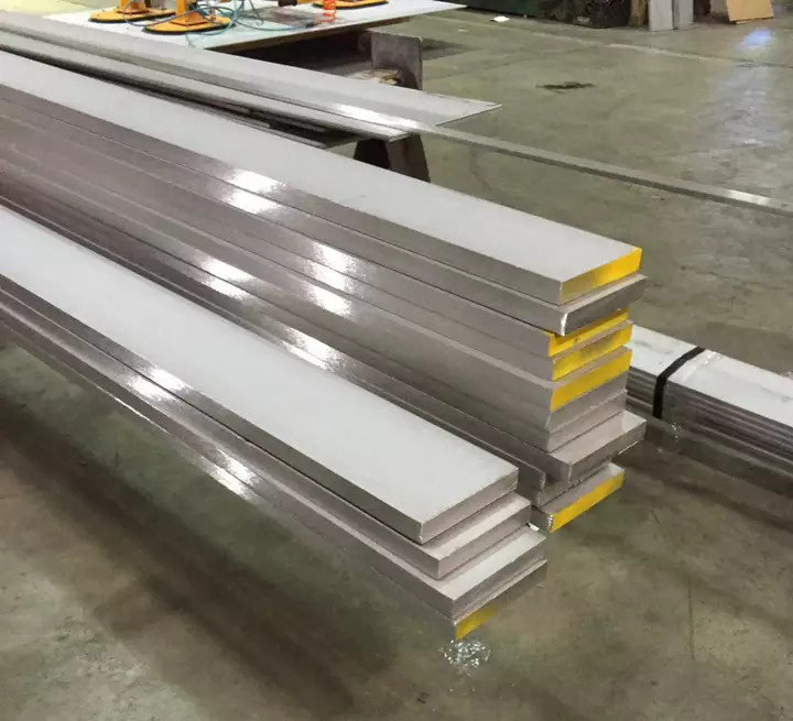 ASTM A36 Stainless Steel Flat Bar Cold Rolled 6 Meters Brushed Pickled 300mm